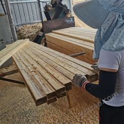建筑进口木方规格材质坚韧 良美建材 防腐木材加工厂